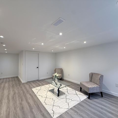 Photo 28 at 136 Santa Barbara Road, Willowdale West, Toronto