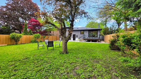 Photo 32 at 136 Santa Barbara Road, Willowdale West, Toronto