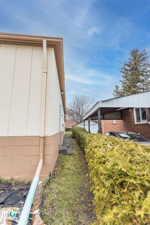 Photo 46 at 1 Snaresbrook Drive, Kipling, Toronto