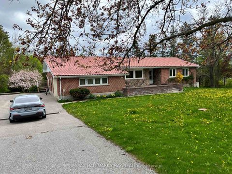 Photo 1 at 595 Big Bay Point Road E, Bayshore, Barrie