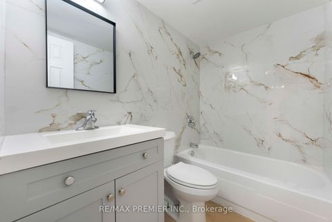 Photo 6 at 105 - 5 Frith Road, Jane Heights, Toronto