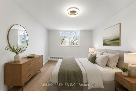 Photo 12 at 105 - 5 Frith Road, Jane Heights, Toronto