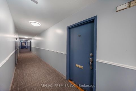 Photo 14 at 105 - 5 Frith Road, Jane Heights, Toronto