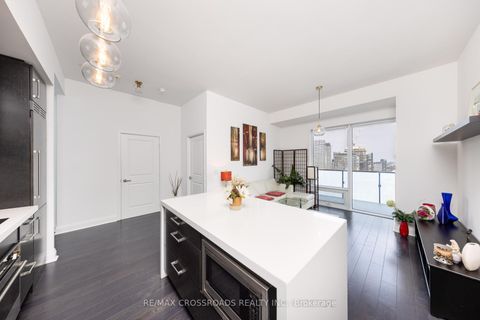Photo 4 at 4509 - 1080 Bay Street, Bay Street Corridor, Toronto