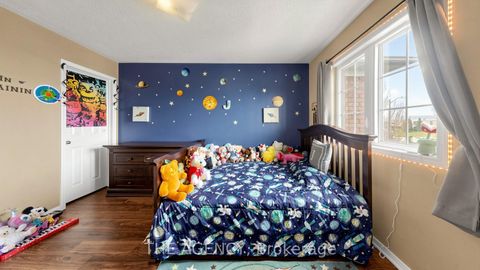 Photo 24 at 36 Keystar Court, Vellore Village, Vaughan