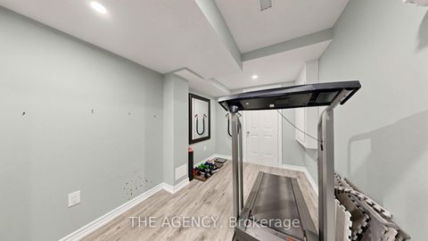 Photo 30 at 36 Keystar Court, Vellore Village, Vaughan