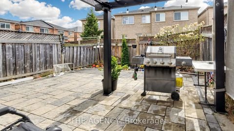 Photo 35 at 36 Keystar Court, Vellore Village, Vaughan