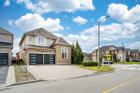 Photo 1 at 121 Highmark Drive, Vellore Village, Vaughan