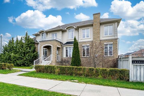 Photo 4 at 121 Highmark Drive, Vellore Village, Vaughan