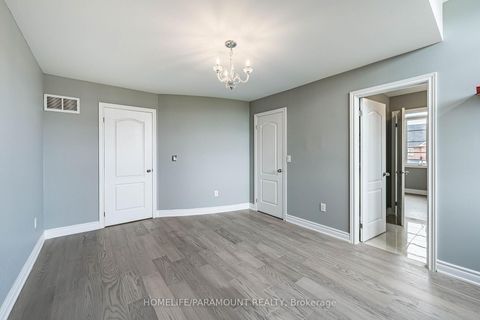 Photo 17 at 121 Highmark Drive, Vellore Village, Vaughan