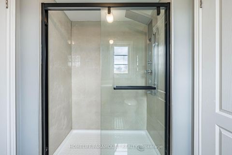 Photo 23 at 121 Highmark Drive, Vellore Village, Vaughan