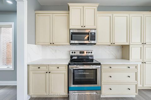 Photo 39 at 121 Highmark Drive, Vellore Village, Vaughan