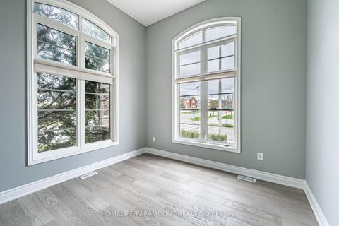 Photo 42 at 121 Highmark Drive, Vellore Village, Vaughan