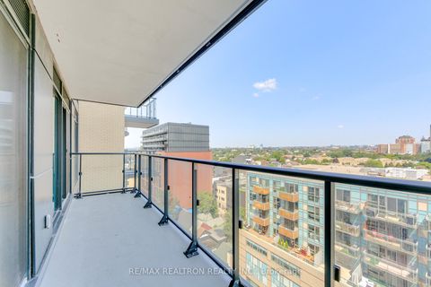 Photo 15 at 1402 - 543 Richmond Street W, Waterfront Communities C1, Toronto