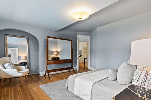 Photo 8 at 147 Farnham Avenue, St. Clair, Toronto