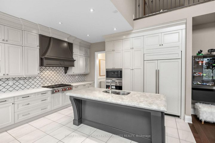 Photo 11 at 15 Tralee Court, Angus Glen, Markham