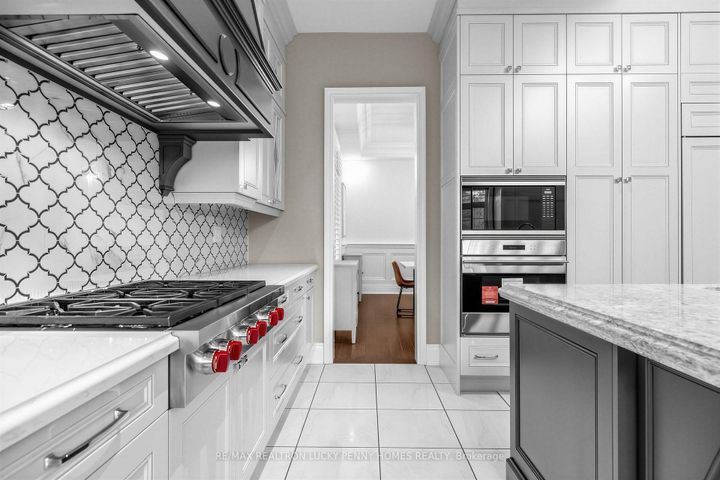 Photo 14 at 15 Tralee Court, Angus Glen, Markham