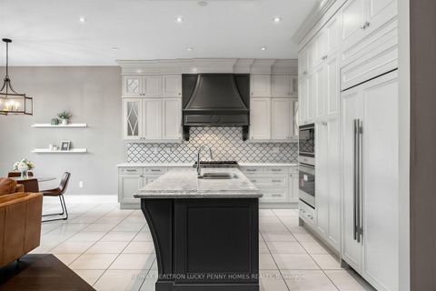 Photo 12 at 15 Tralee Court, Angus Glen, Markham