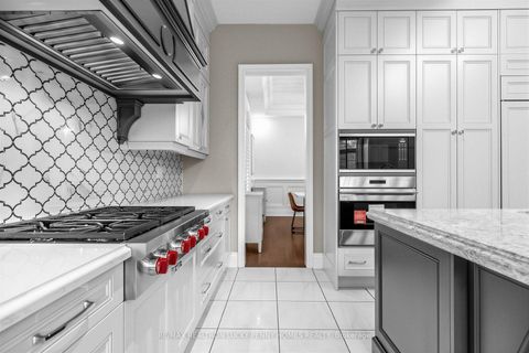 Photo 14 at 15 Tralee Court, Angus Glen, Markham
