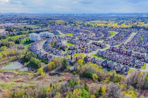 Photo 44 at 15 Tralee Court, Angus Glen, Markham