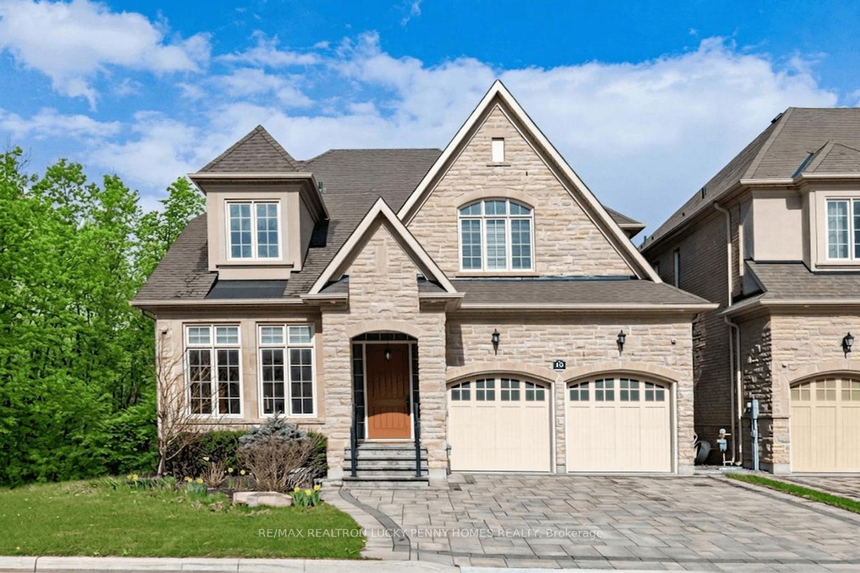15 Tralee Court, Angus Glen, Markham photo number 2
