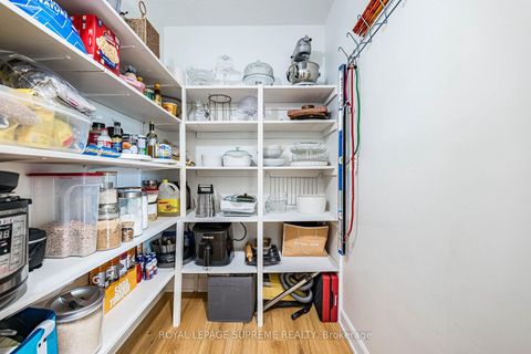 Photo 6 at 409 - 3559 Eglinton Avenue W, Mount Dennis, Toronto