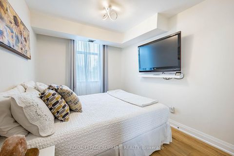 Photo 29 at 409 - 3559 Eglinton Avenue W, Mount Dennis, Toronto
