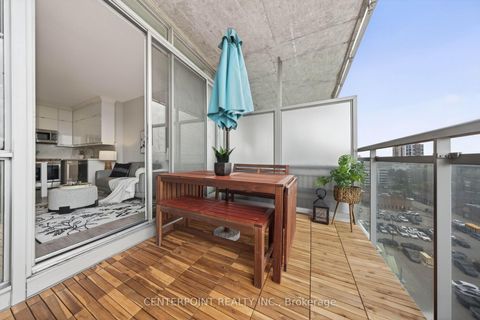 Photo 3 at 1009 - 30 Canterbury Place, Willowdale West, Toronto