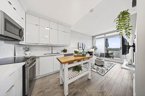 Photo 10 at 1009 - 30 Canterbury Place, Willowdale West, Toronto