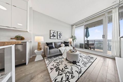 Photo 12 at 1009 - 30 Canterbury Place, Willowdale West, Toronto