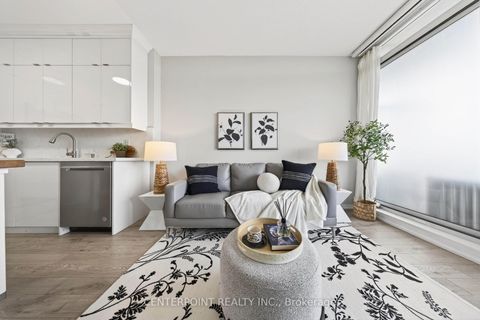 Photo 13 at 1009 - 30 Canterbury Place, Willowdale West, Toronto