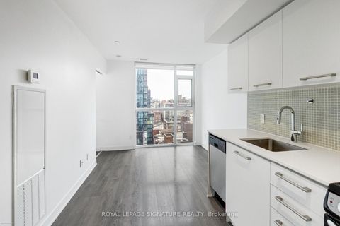 Photo 15 at 1203 - 87 Peter Street, Waterfront Communities C1, Toronto