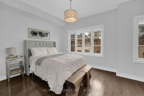 Photo 24 at 27 Powseland Crescent, West Woodbridge, Vaughan