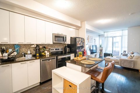 Photo 3 at 517 - 15 BRUYERES Mews, Niagara, Toronto