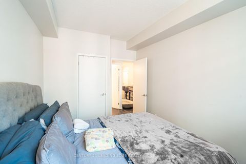 Photo 16 at 517 - 15 BRUYERES Mews, Niagara, Toronto