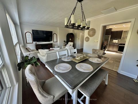 Photo 8 at 73 Newlin Crescent, Jane Heights, Toronto
