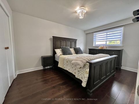 Photo 13 at 73 Newlin Crescent, Jane Heights, Toronto