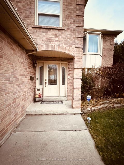 Photo 33 at 15 Timpson Drive, Aurora Highlands, Aurora