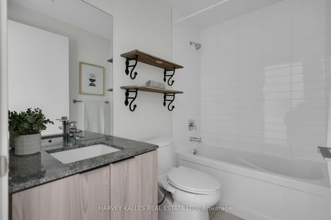 Photo 11 at 1608 - 50 Ordnance Street, Niagara, Toronto