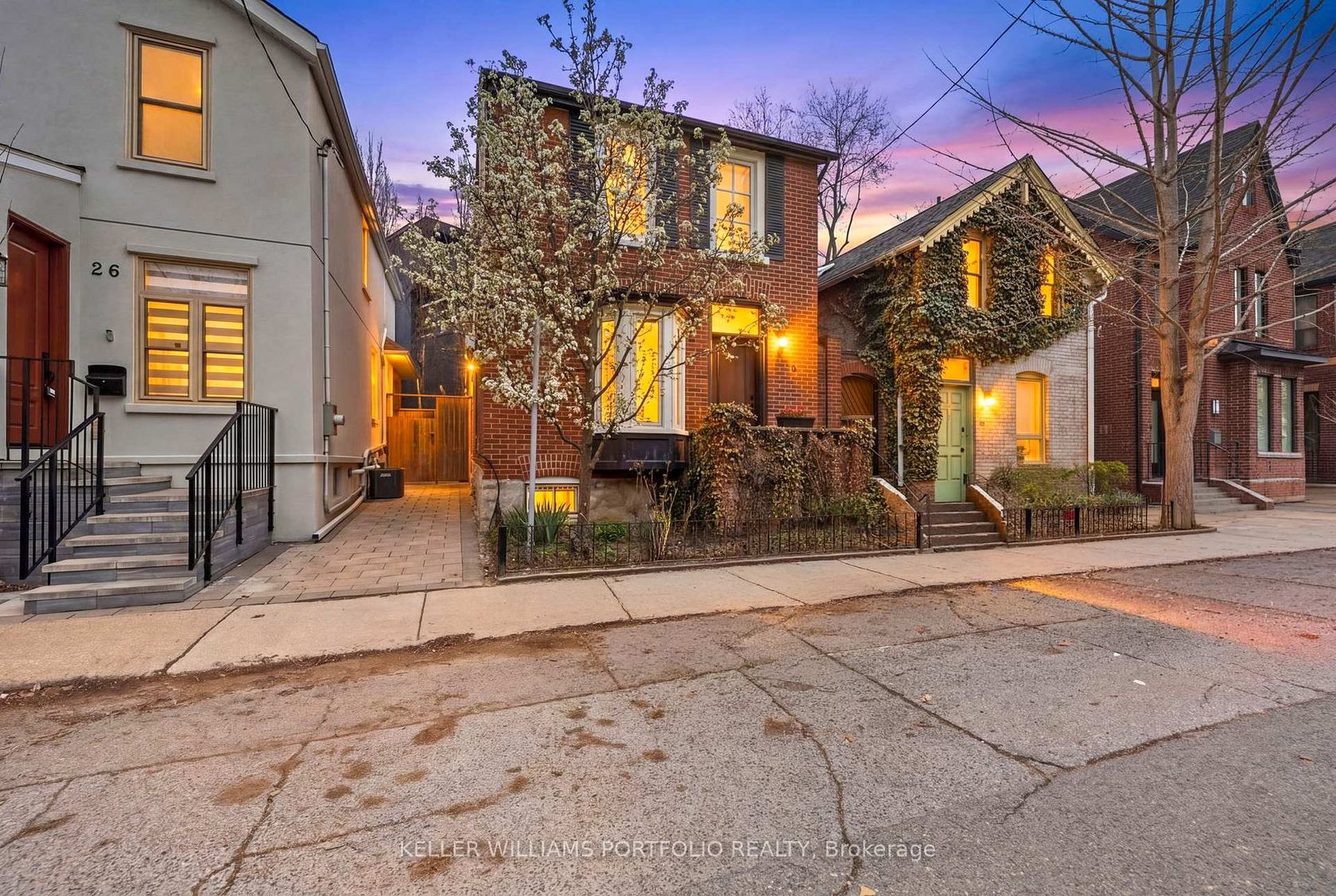 24 Bishop Street, Annex, Toronto photo 5