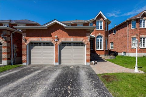 Photo 1 at 16 Bear Creek Drive, Holly, Barrie