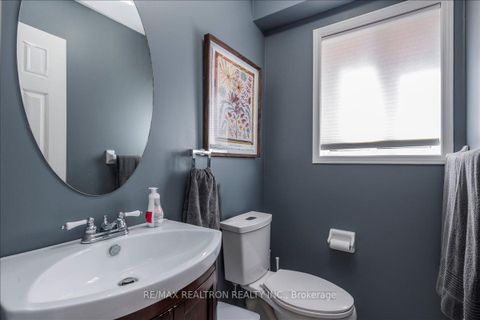 Photo 12 at 16 Bear Creek Drive, Holly, Barrie