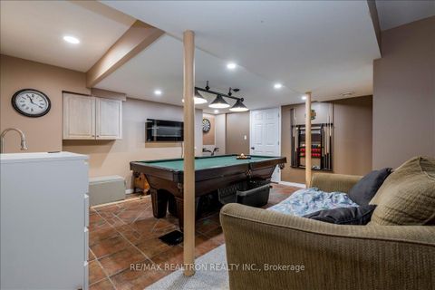 Photo 24 at 16 Bear Creek Drive, Holly, Barrie