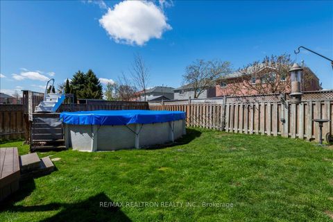 Photo 31 at 16 Bear Creek Drive, Holly, Barrie