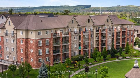 Photo 0 at 106 - 39 Ferndale Drive S, Ardagh, Barrie