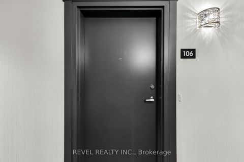 Photo 2 at 106 - 39 Ferndale Drive S, Ardagh, Barrie