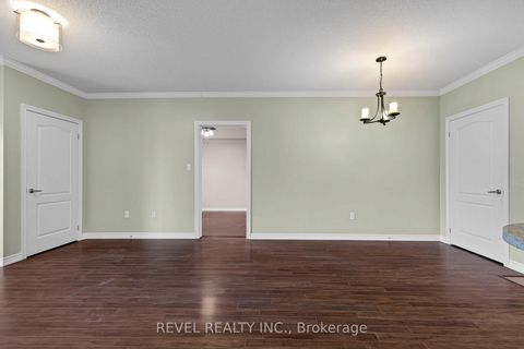 Photo 11 at 106 - 39 Ferndale Drive S, Ardagh, Barrie