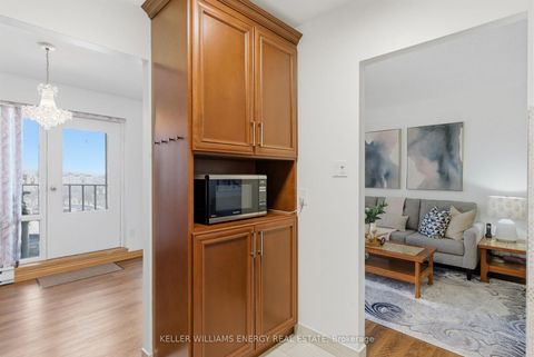 Photo 10 at 519 - 39 Kimbercroft Court, Malvern West, Toronto