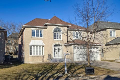 Photo 1 at 22A Waltham Crescent, Doncrest, Richmond Hill