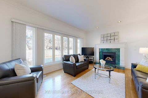 Photo 8 at 22A Waltham Crescent, Doncrest, Richmond Hill